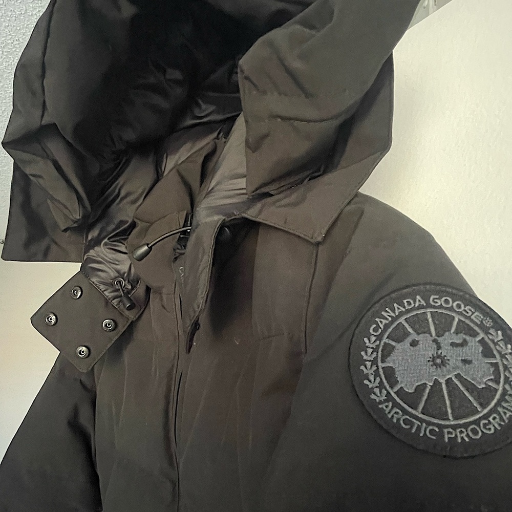 Women’s Canada Goose Chelsea Parka Black Disc - Notched Brim Size XS 3804LBT-61
